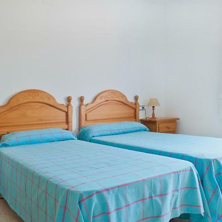 Lluna L' Escala Luaran gambar